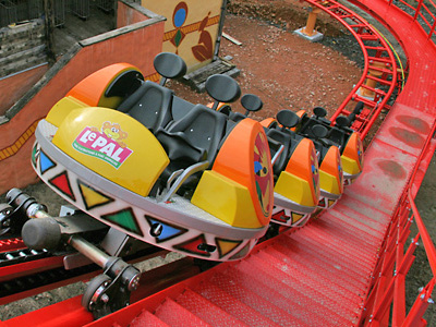 Twist at Le Pal Looks Like - Coaster101