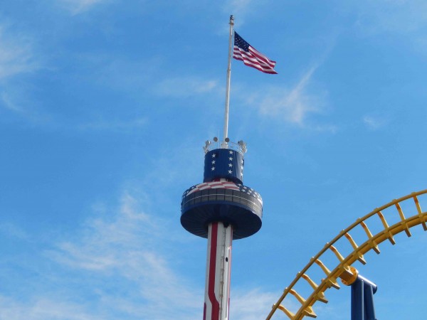 Carowinds1