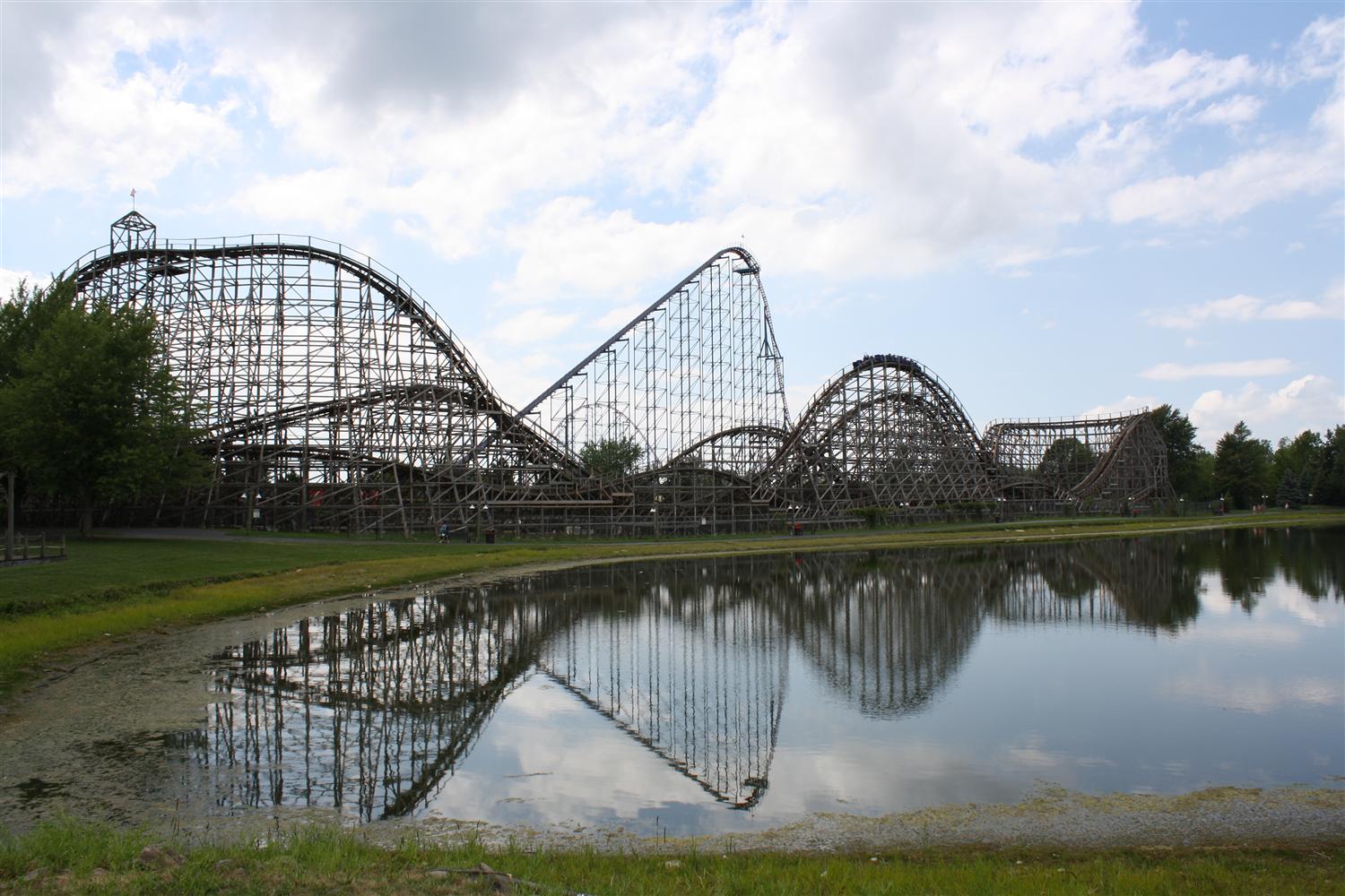 A-Z Coaster of the Week: Predator - Coaster101