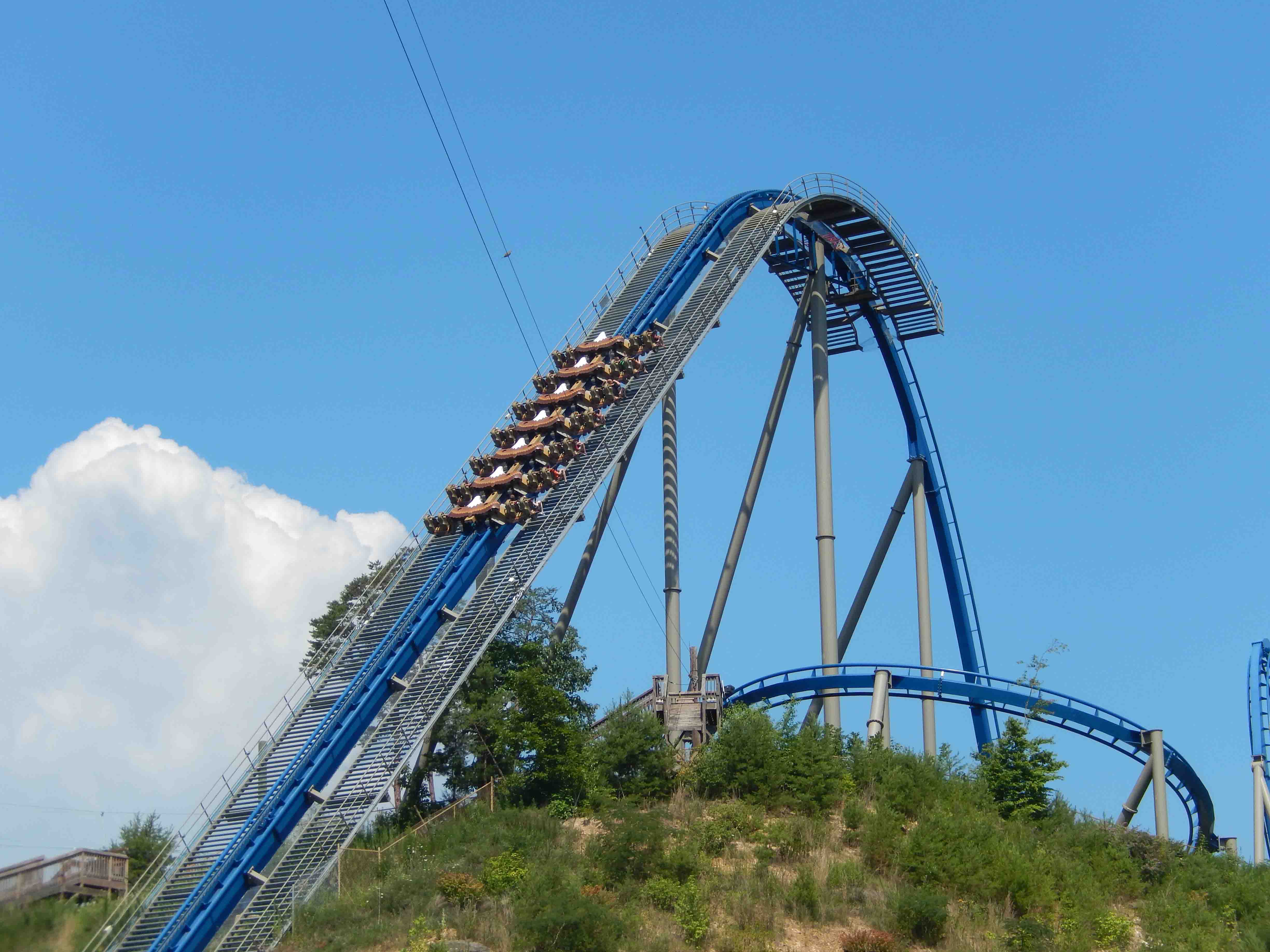 Twinterns An Interview With Dollywood Interns Evan And Landon Sherwood Coaster101