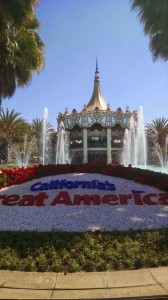 A poorly cropped photo of the entrance Columbia Carousel and fountain