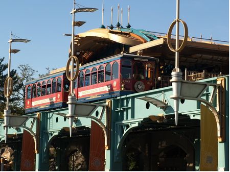 The DisneySea Electric Railway in Port Discovery (courtesy TokyoDisneySea, since I somehow took only blurry pictures of the railway).