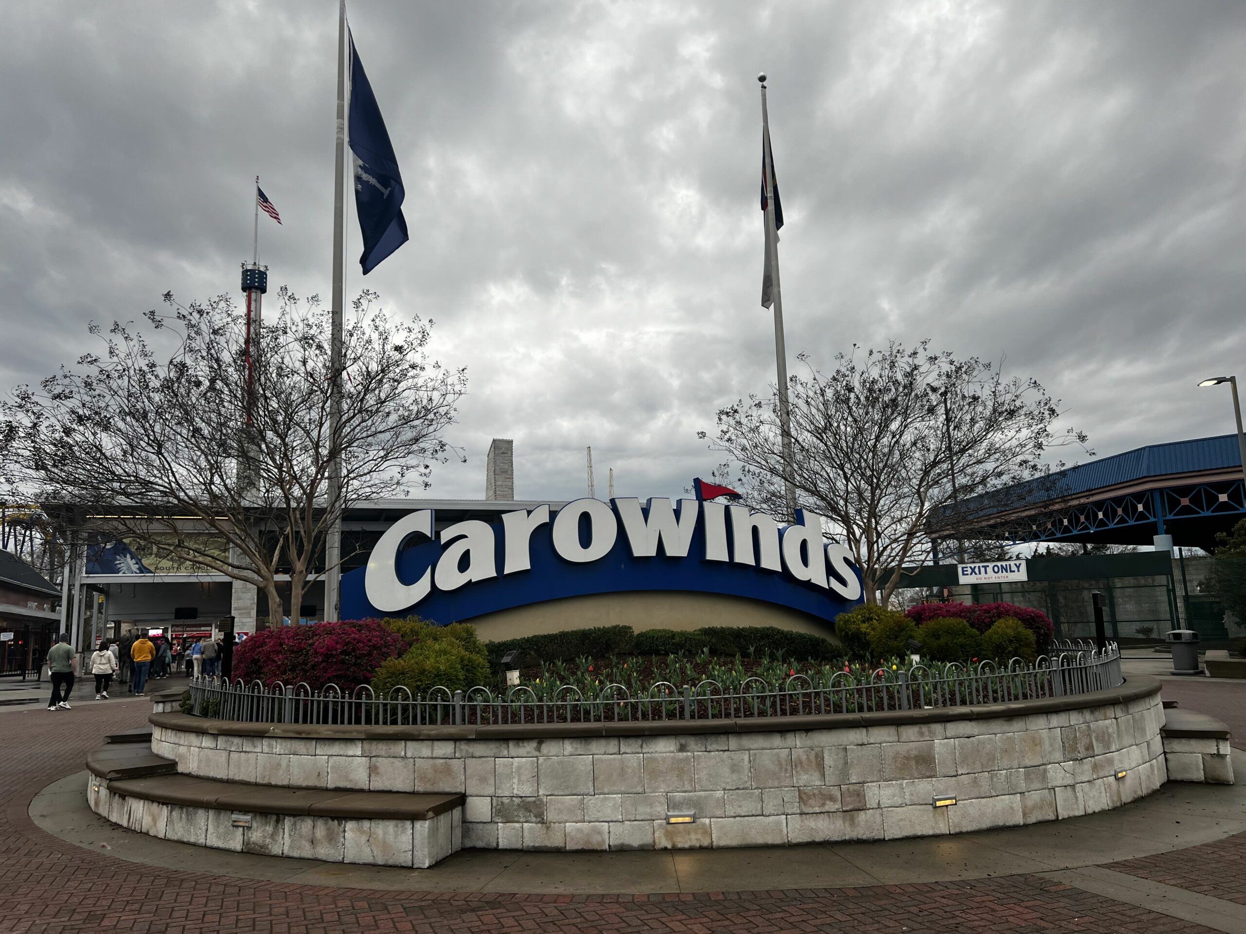 Carowinds Entrance Sign