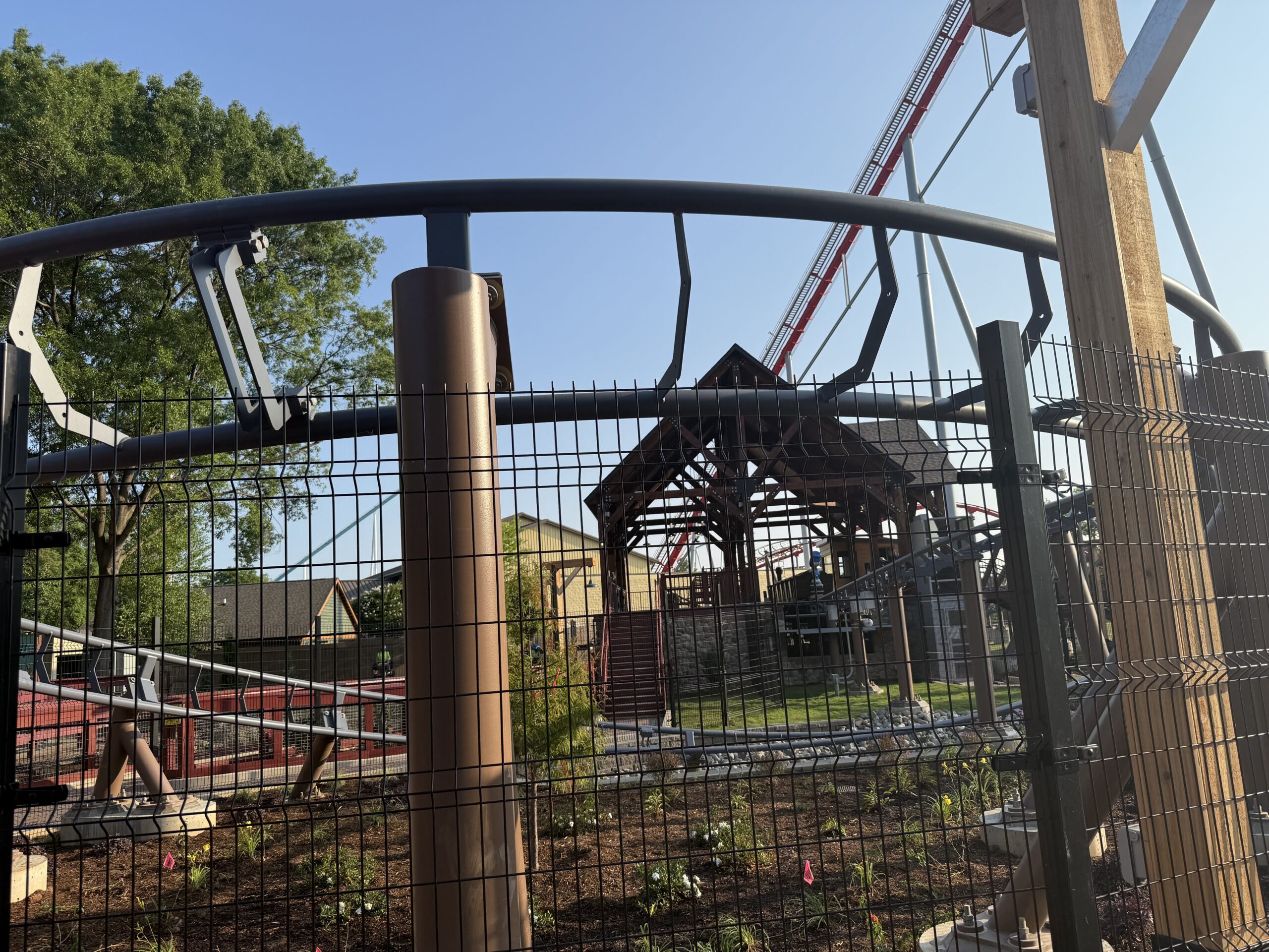 Review: Snoopy's Racing Railway at Carowinds - Fun For The Whole Family ...