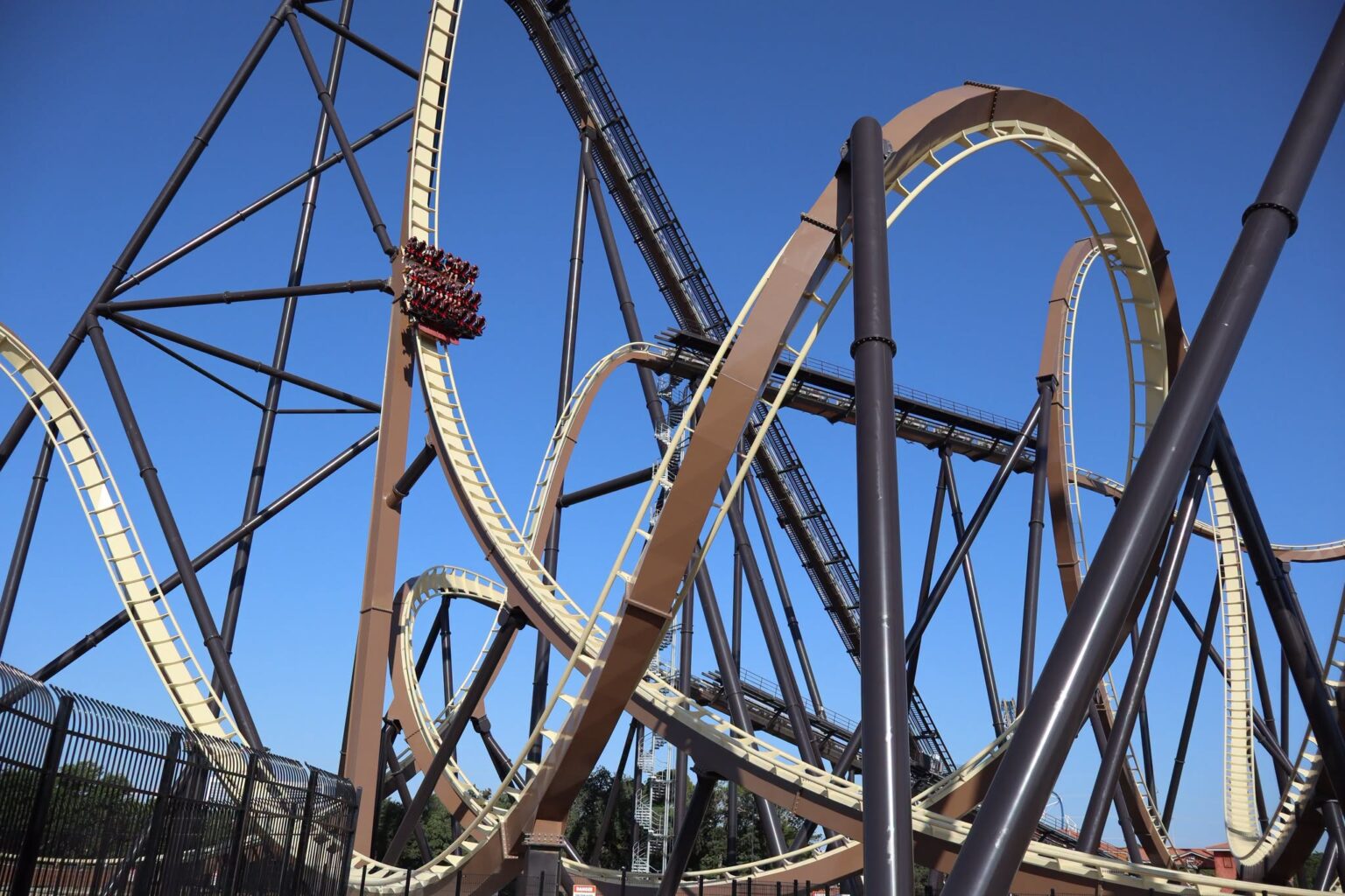 Tormenta Review: Grabbing the Bull by the Horns at Six Flags Over Texas